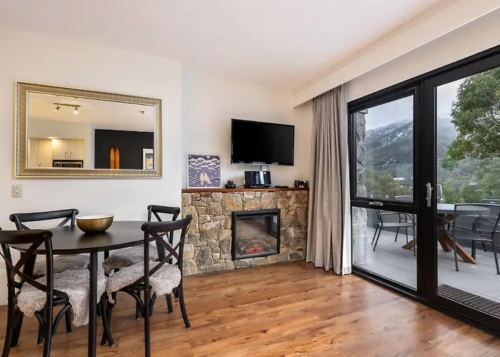 Lantern 1 Bedroom Deluxe With Hot Tub And Car Park
